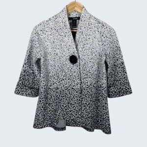 ALI MILES OMBRE DOT WHITE BLACK KIMONO COLLARLESS JACKET